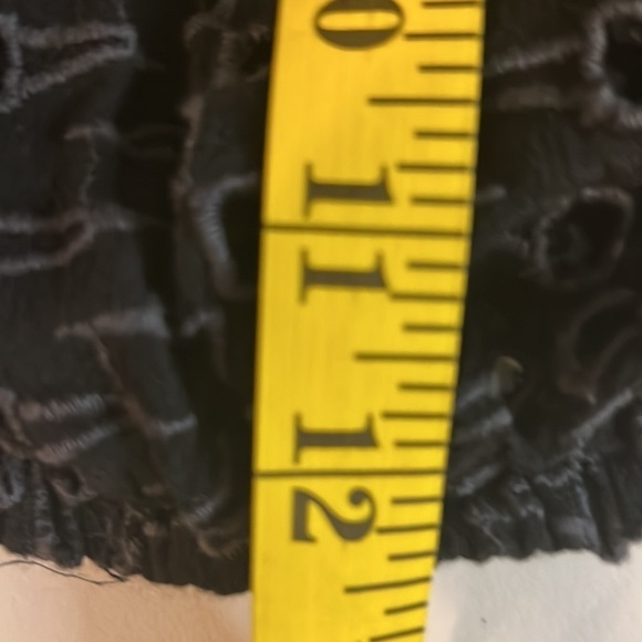 Free PEOPLE Off The Shoulder Croo Eyelet Top Double layer at neckline size small - Picture 6 of 8